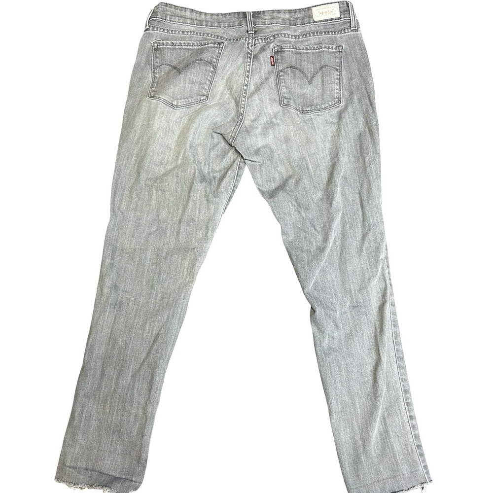 Levi's Women's Light Gray Cropped Slim Jeans - Picture 2 of 7